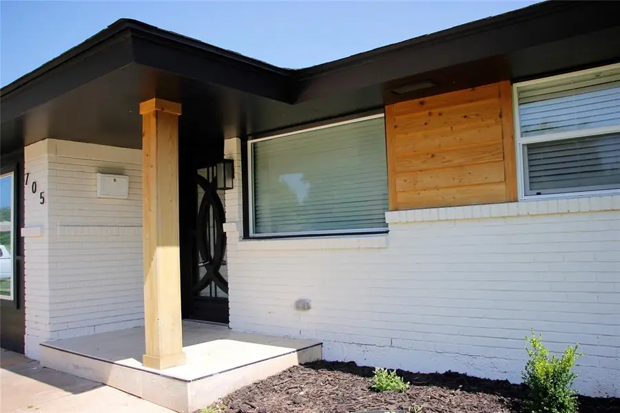 705 W Main Street, Moore, OK 73160 - Image #2