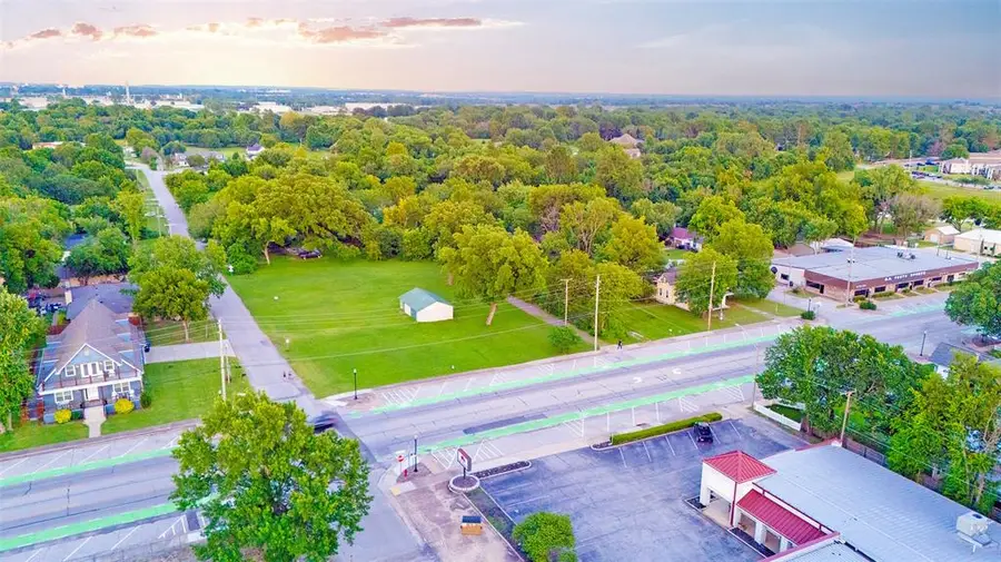 901 S Main Street, Broken Arrow, OK 74012 - #3