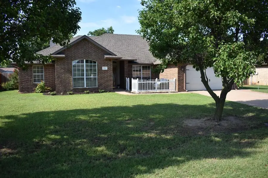 415 Okarche, Enid, OK 73701 - Image #2