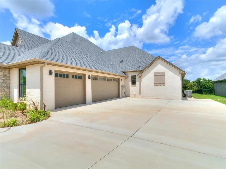 2263 Winter Creek Boulevard, Blanchard, OK 73010 - Image #2
