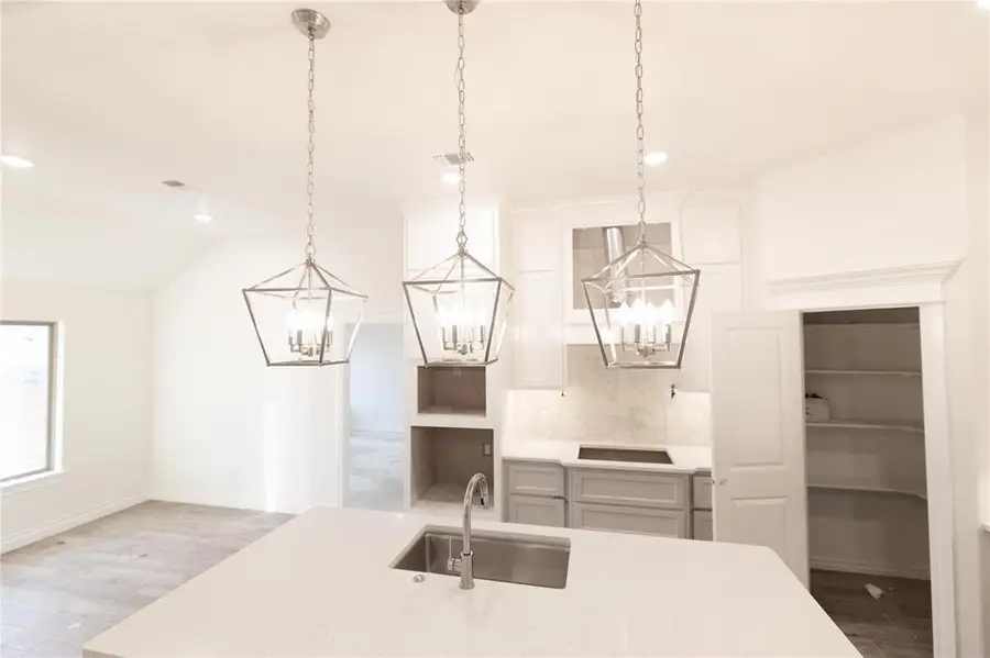 8116 NW 154th Street, Edmond, OK 73013 - Image #3