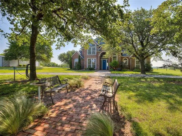 1112 S Macarthur Avenue, Blanchard, OK 73010