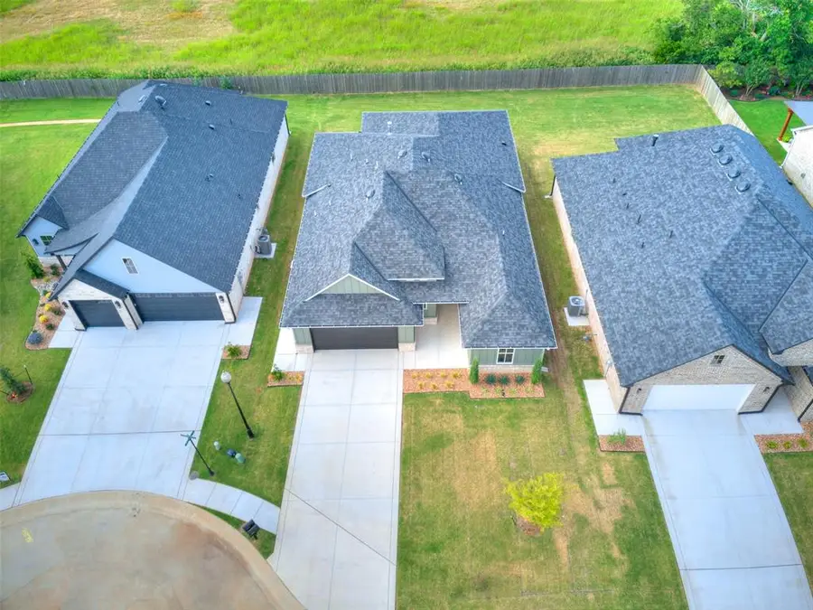 216 Pont Neuf Court, Edmond, OK 73034 - Image #3