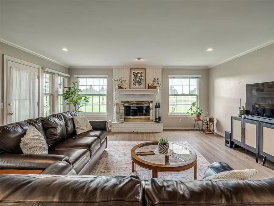 10051 Cedar Valley Circle, Guthrie, OK 73044 - Image #2