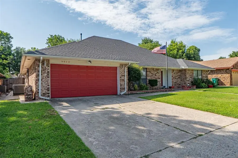 9812 N Henderson Drive, Oklahoma City, OK 73139 - Image #3