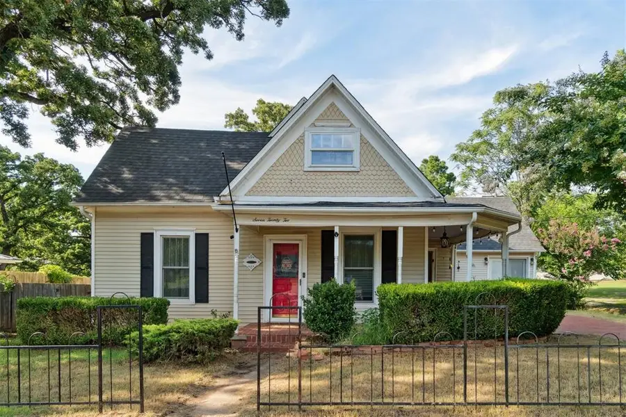 722 E 2nd Street, Chandler, OK 74834 - Image #2