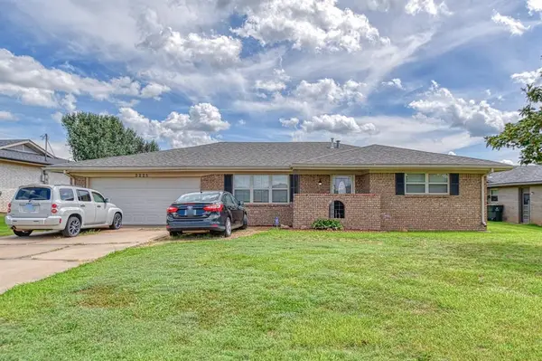 2225 W Country Club Road, Chickasha, OK 73018