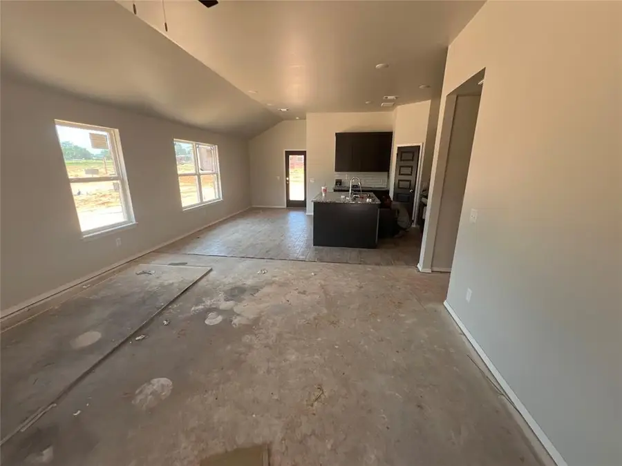 2400 S 27th Court, Chickasha, OK 73018 - Image #3