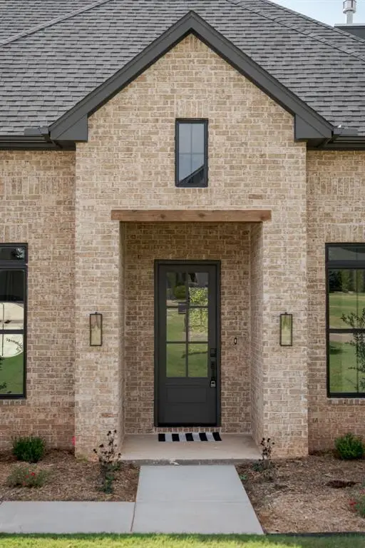 396 Old Creek Road, Edmond, OK 73034 - Image #2