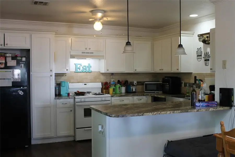 426 N Beard Avenue, Shawnee, OK 74801 - Image #2