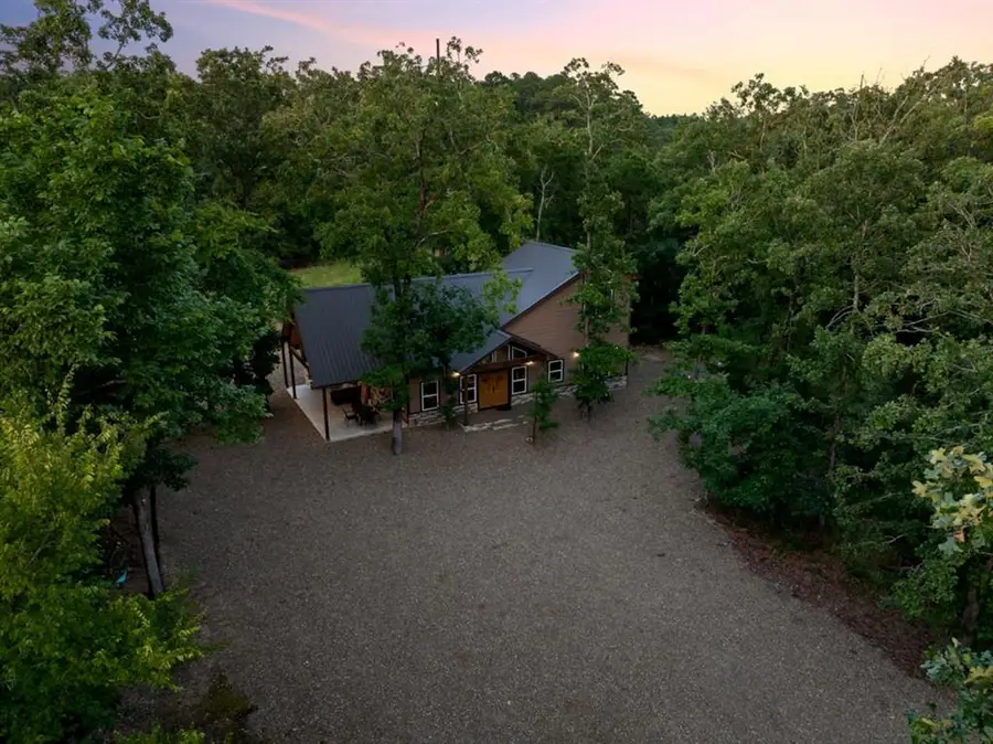 525 Bass Loop, Broken Bow, OK 74728 - Image #2