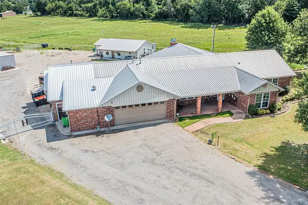 2000 W Bdwy Street, Okemah, OK 74859