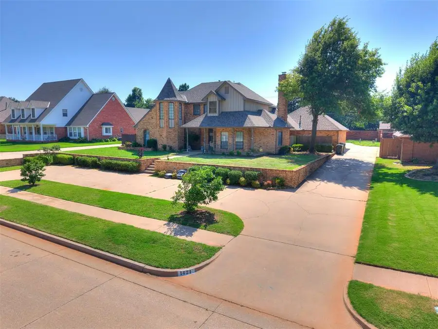 1421 Spring Creek Drive, Yukon, OK 73099 - Image #2