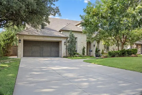 1717 Dorchester Place, Nichols Hills, OK 73120