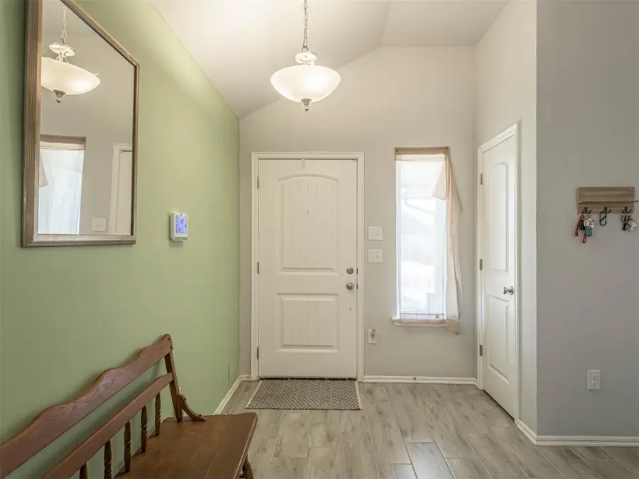 11605 SW 12th Street, Yukon, OK 73099 - Image #3