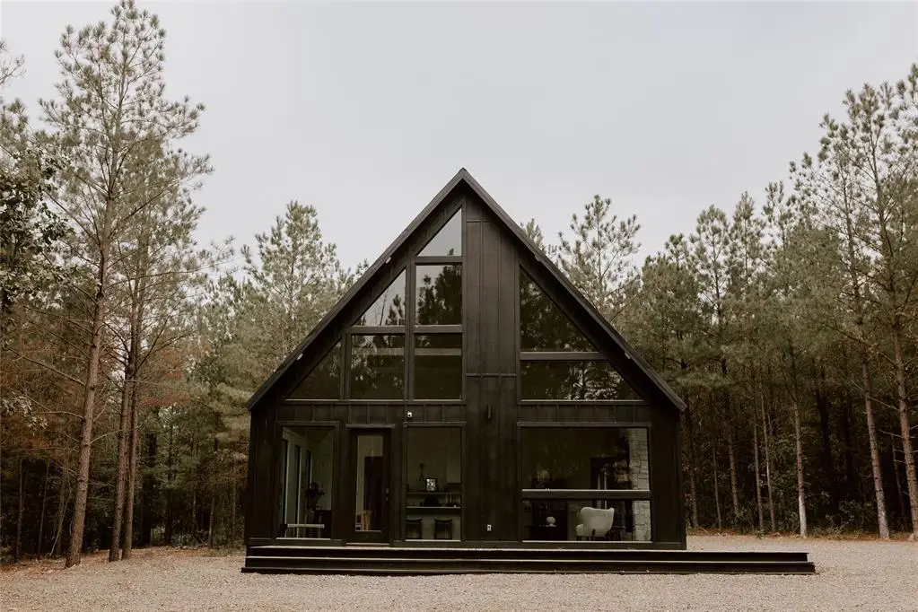 521 Camp Ranch Road, Broken Bow, OK 74728 - Image #1