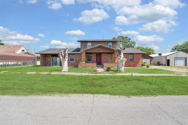 319 E 5th Street, Helena, OK 73741