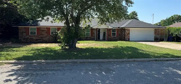 112 Mockingbird Lane, Chickasha, OK 73018