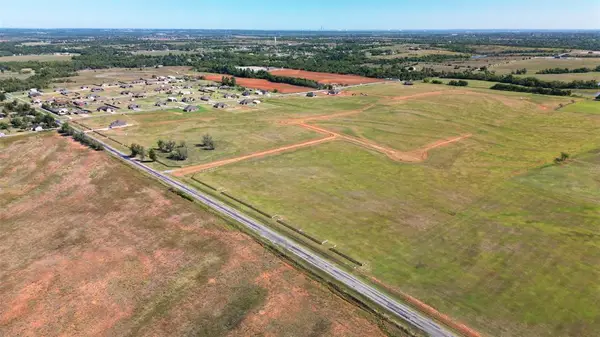 2029 E Rock Creek Road, Tuttle, OK 73089