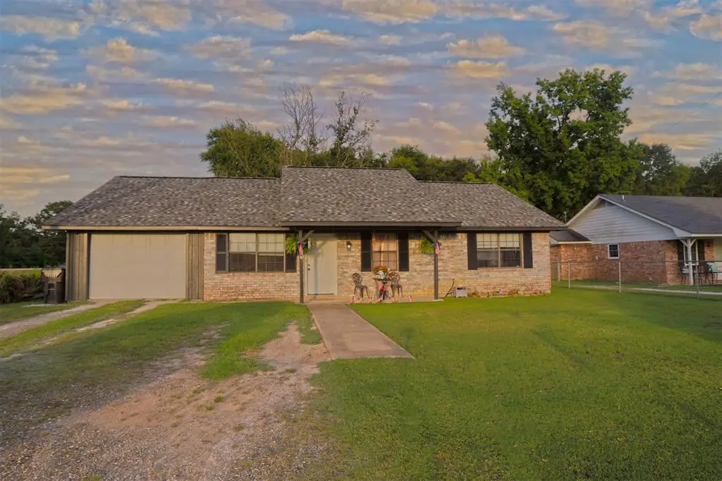 1602 Lincoln Circle, Idabel, OK 74745 - Image #1