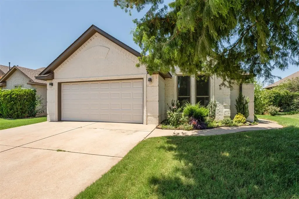 17633 Gold Drive, Edmond, OK 73012 - Image #1