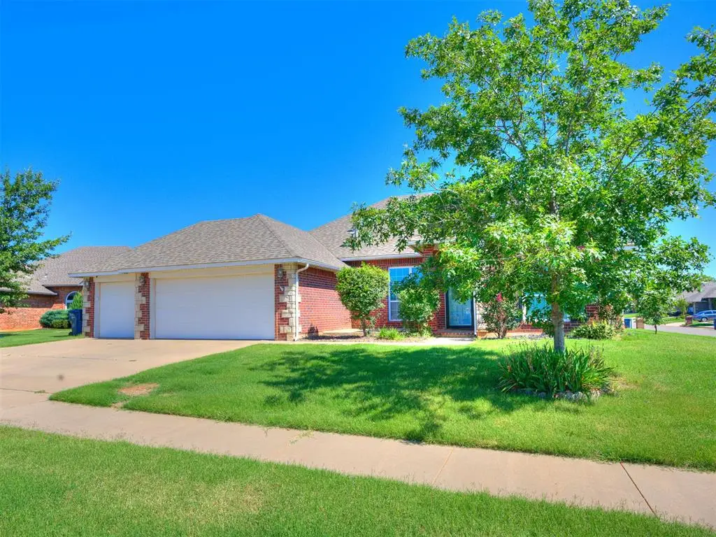 9809 SW 33rd Street, Yukon, OK 73099 - Image #1