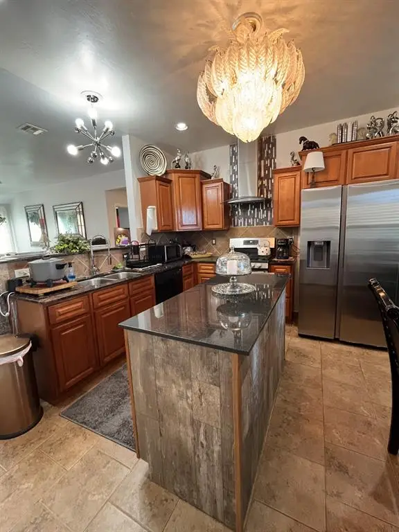 4805 Wagner Lake Drive, Yukon, OK 73099 - Image #3