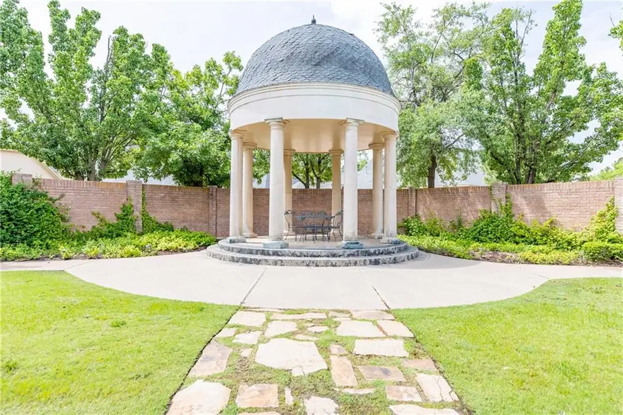 10809 Servon Drive, Oklahoma City, OK 73170 - Image #2