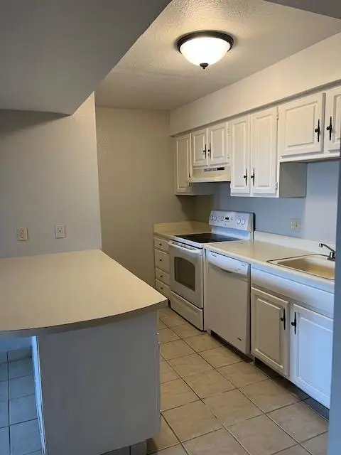 14405 N Pennsylvania Avenue #6N, Oklahoma City, OK 73134 - Image #3