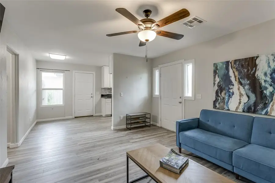 2724 NW 48th Street, Oklahoma City, OK 73112 - Image #2