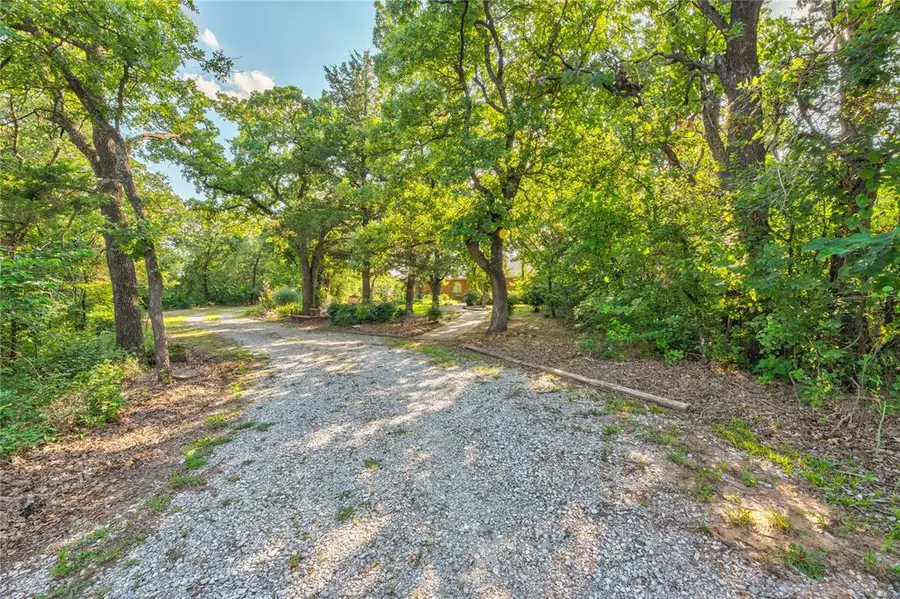 6405 Hidden Hills Drive, Edmond, OK 73034 - Image #2