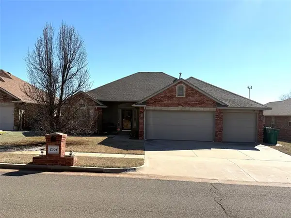 2508 SE 92nd Terrace, Moore, OK 73160