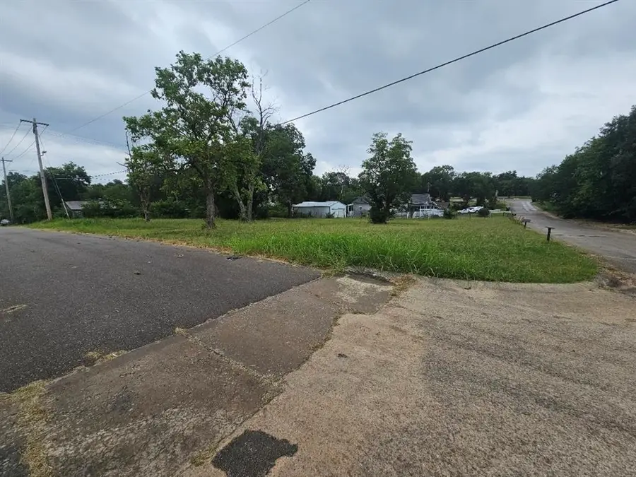 1028 Eureka Street, Seminole, OK 74868 - Image #2