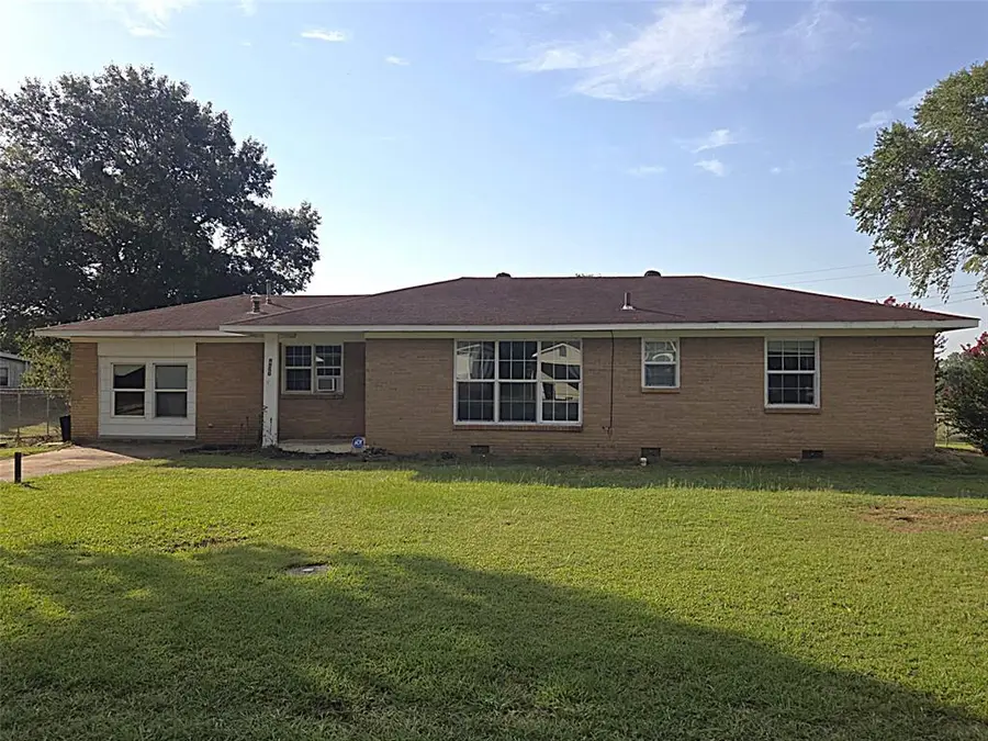 407 N John Street, Holdenville, OK 74848 - Image #3