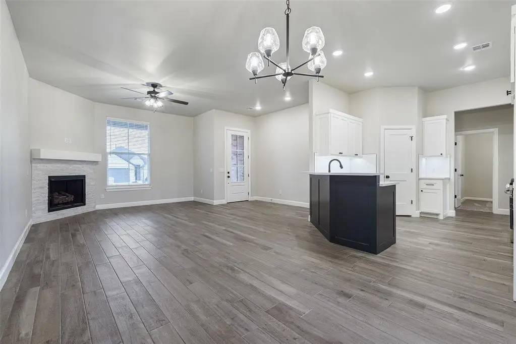 1216 Colonial Avenue, Tuttle, OK 73089 - Image #1