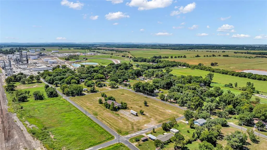 W Chickasaw Street, Wynnewood, OK 73098 - Image #1