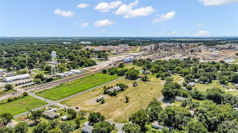 W Chickasaw Street, Wynnewood, OK 73098 - Image #3