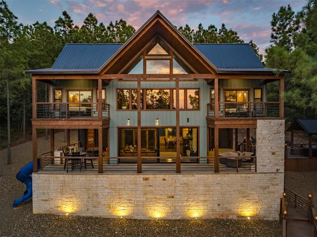 319 Lukfata Fork Trail, Broken Bow, OK 74728 - Image #1