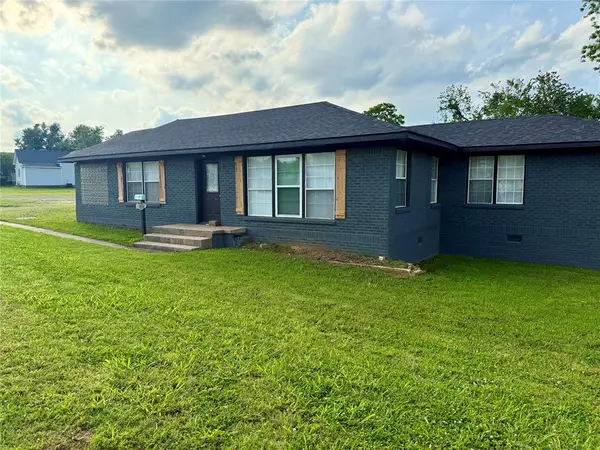 111 E Main Street, Stroud, OK 74079