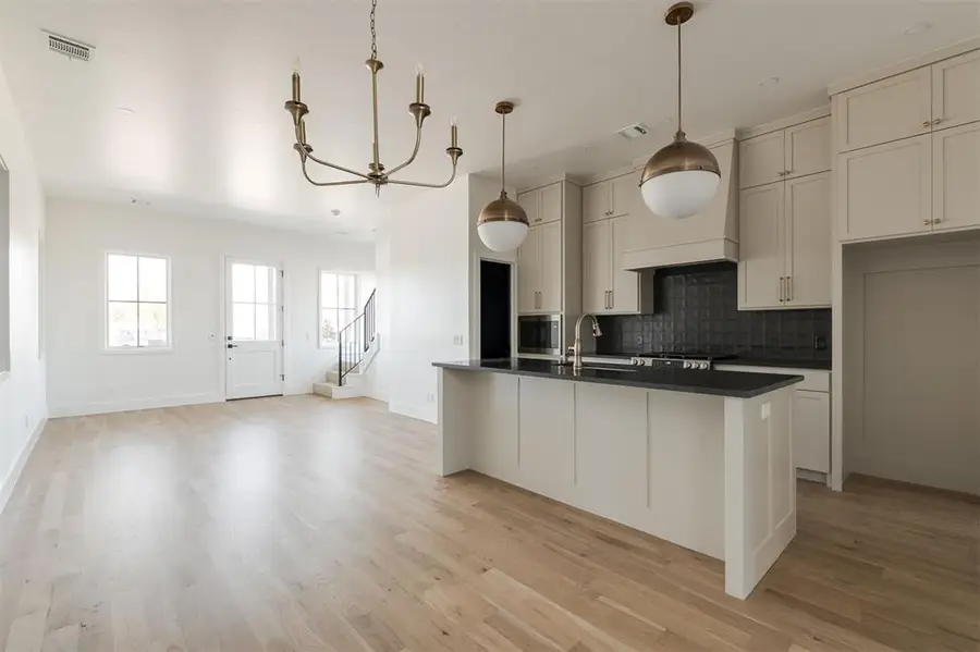 1624 S Douglas Avenue, Oklahoma City, OK 73108 - #2