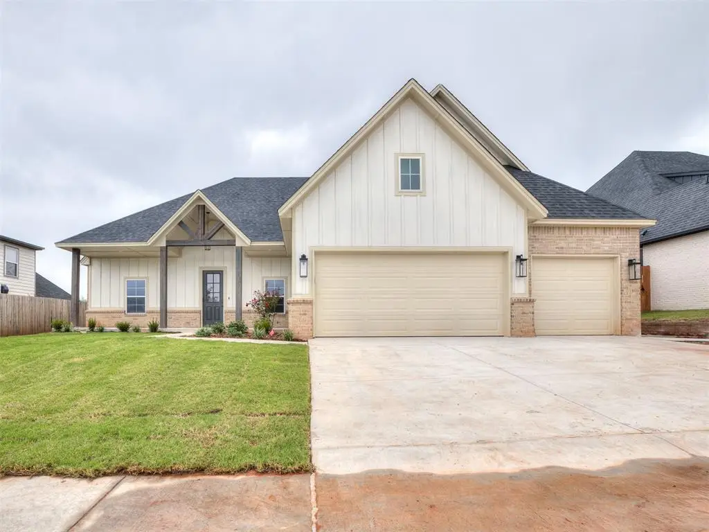 8633 Beechgrove Drive, Arcadia, OK 73007 - Image #1
