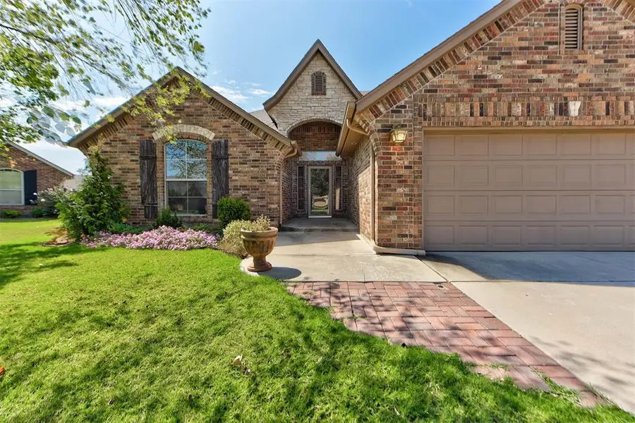 204 SW 173rd Street, Moore, OK 73170 - Image #2