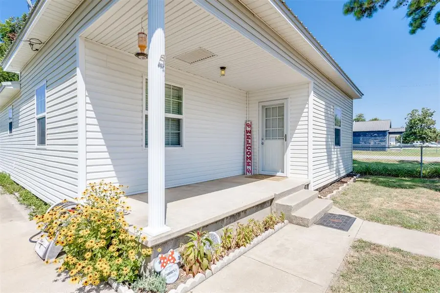 548 N Ione Avenue, Shawnee, OK 74801 - Image #2