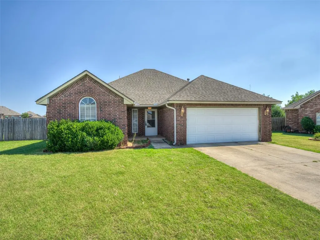 1025 NE 32nd Street, Moore, OK 73160 - Image #1