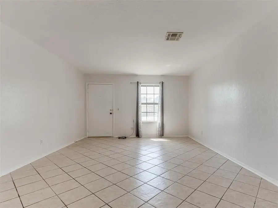 7123 NW 16th Street, Bethany, OK 73008 - Image #2