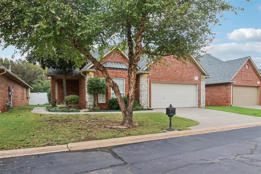 15020 Jefferson Lane, Oklahoma City, OK 73134 - Image #2