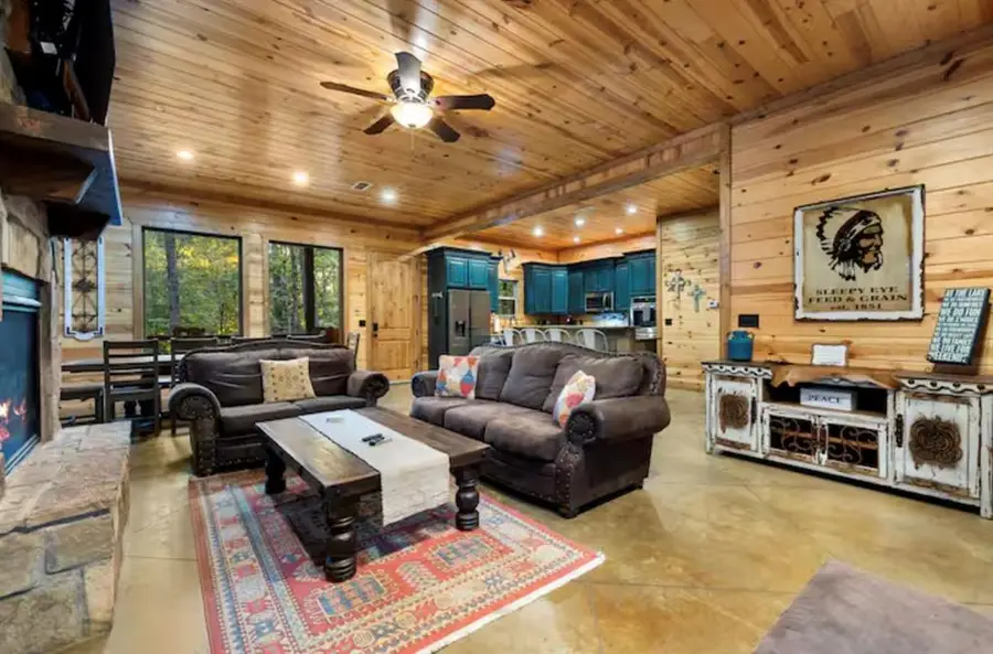 132 Mangrove Road, Broken Bow, OK 74728 - Image #2