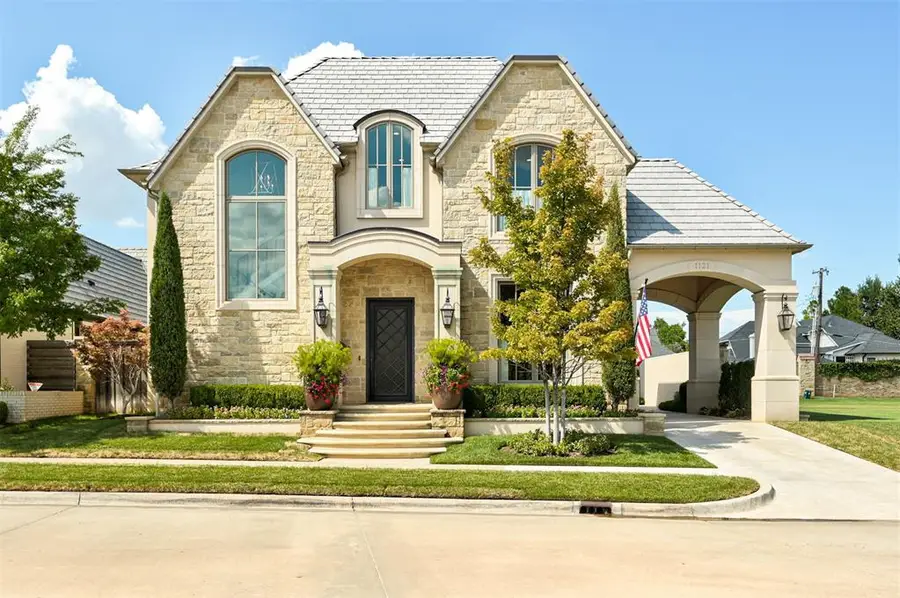 1121 Cumberland Court, Nichols Hills, OK 73116 - Image #2