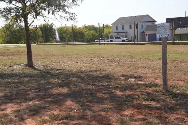 18459 Boardwalk Crossing, Norman, OK 73072 - Image #2