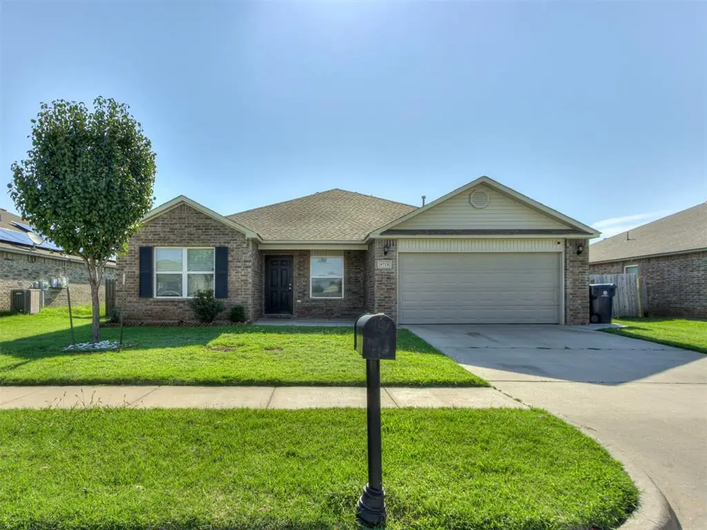 4724 Fieldstone Drive, Oklahoma City, OK 73179 - Image #1